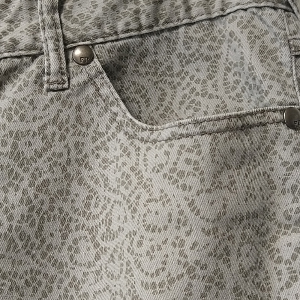 Free People Jeans - Picture 3 of 7